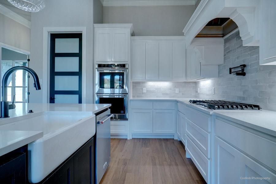 Custom kitchens and remodeling by DRI Construction