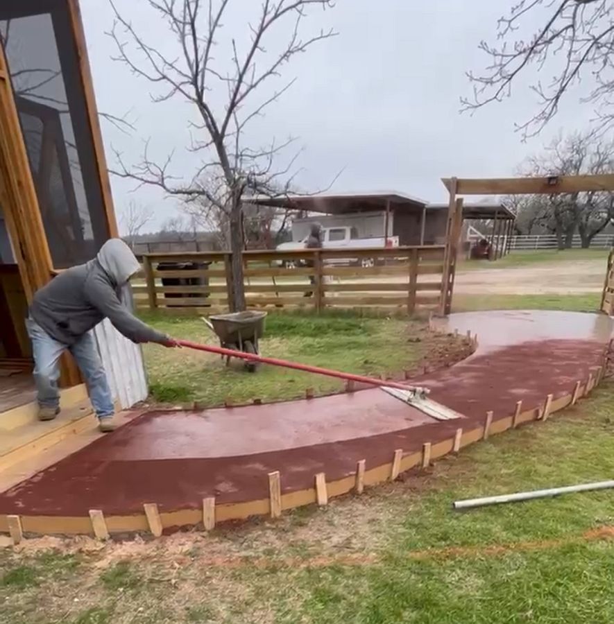 Concrete entry and sidewalk by DRI Construction